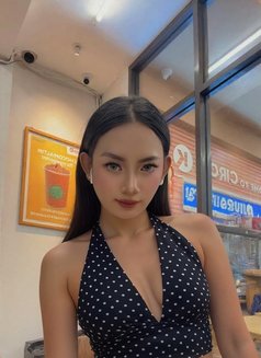 Rosse Leonna - Acompañantes transexual in Bali Photo 5 of 10