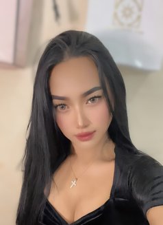 Rosse Leonna - Acompañantes transexual in Bali Photo 7 of 10