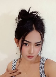 Rosse Leonna - Acompañantes transexual in Bali Photo 10 of 10