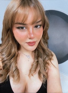 Rossey linda - Transsexual escort in İstanbul Photo 1 of 10