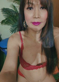 Roziana - Transsexual escort in Bangalore Photo 6 of 15