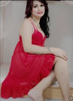 Rosy Chan - Transsexual escort in Bangalore Photo 3 of 13