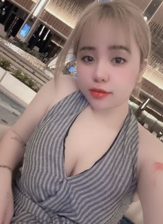 Rosi-cum-cim-rimming-real - puta in Dubai Photo 5 of 5