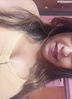 Rosy - escort in Kolkata Photo 3 of 4