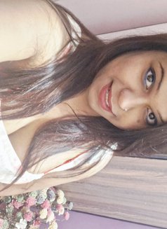 Rosy - escort in Kolkata Photo 6 of 12