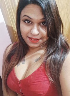 Rosy - escort in Kolkata Photo 4 of 14