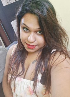 Rosy - escort in Kolkata Photo 5 of 14