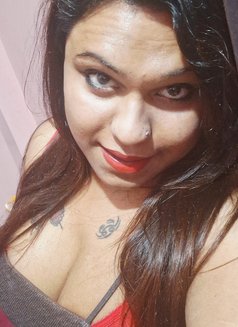 Rosy - escort in Kolkata Photo 7 of 14