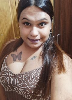Rosy - escort in Kolkata Photo 18 of 19