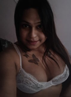 Rosy - escort in Kolkata Photo 28 of 28