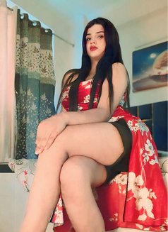 Rosy - Dominadora transexual in Noida Photo 1 of 5