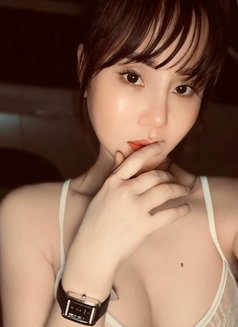Rosy Korea Cum Cim Rimming - escort in Dubai Photo 1 of 5