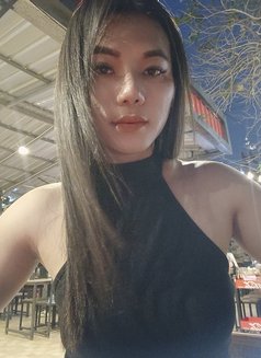 Rosy - Transsexual escort in Phuket Photo 4 of 4