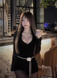 Rosy - escort in Tirana Photo 1 of 6