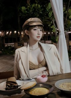 Rosy - escort in Tirana Photo 3 of 6