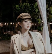 Clarisse - escort in Tirana