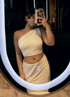 Rosy new in Bangkok - escort in Bangkok Photo 6 of 9