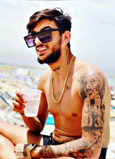 Roudy Allam - Male escort in Beirut Photo 3 of 5