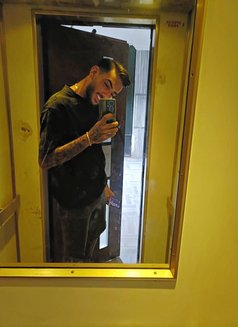 Roudy Allam - Male escort in Beirut Photo 4 of 5