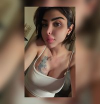 Rouh 19 cm - Transsexual escort in Beirut