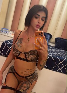 Rouh 19 cm - Transsexual escort in Beirut Photo 27 of 30