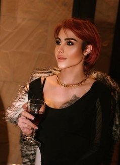 Rouh Karam - Transsexual escort in Beirut Photo 2 of 22