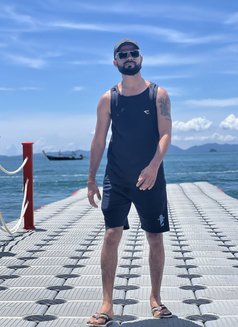 Rounak - Male escort in Kathmandu Photo 2 of 4