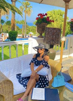 Top model Tunisian - escort in Riyadh Photo 2 of 4