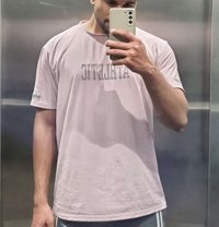 Rovik - Acompañante masculino in Bangalore