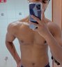 Rowan 🖤 {Only For Females} - Male escort in Abu Dhabi Photo 1 of 5