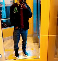 Rowan 🖤 {Only For Females} - Male escort in Abu Dhabi