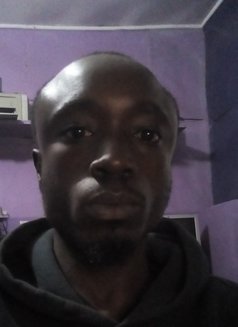Rowland - Intérprete masculino de adultos in Nairobi Photo 1 of 2