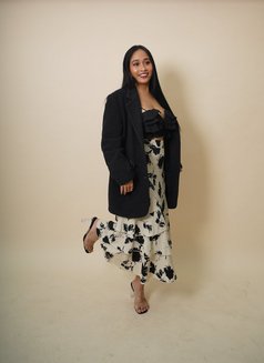 Roxan - puta in Abu Dhabi Photo 3 of 3