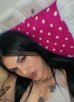 Roxana - escort in Dubai Photo 2 of 13