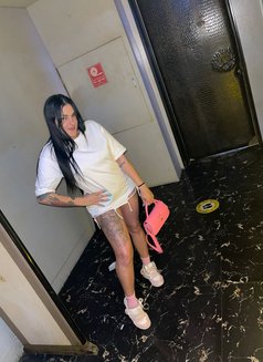 Roxana - escort in Dubai Photo 8 of 13