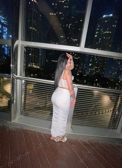 Roxana - escort in Dubai Photo 12 of 13
