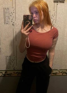 Roxana - escort in Dubai Photo 4 of 10