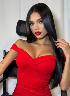 Roxane - puta in Beirut Photo 10 of 13