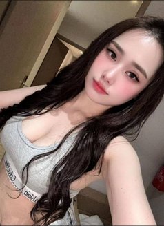 Roxanna - escort in Al Manama Photo 3 of 4