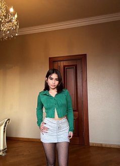 Roxanne - escort in Dubai Photo 1 of 5