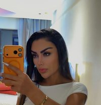 ROXANNE SUPER HOT VIP MODEL - escort in Muscat