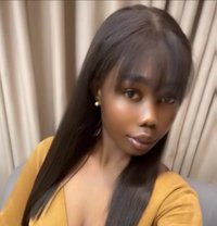 Roxy - escort in Accra