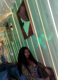 Roxy - puta in Accra Photo 3 of 3