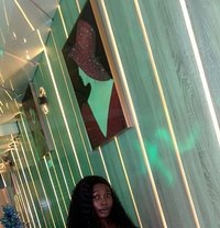 Roxy - escort in Accra
