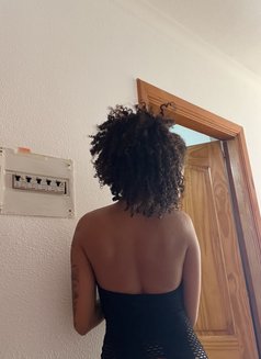 Roxy - masseuse in Santa Cruz de Tenerife Photo 2 of 5