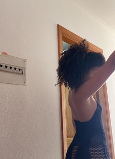 Roxy - masseuse in Santa Cruz de Tenerife Photo 3 of 5