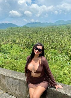 Roxylicious - escort in Cebu City Photo 3 of 9