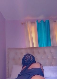 Roxylll - escort in Nairobi Photo 2 of 5