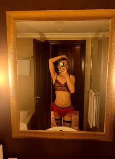 Roxyyy Hart - Male escort in İstanbul Photo 10 of 10