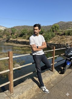 Roy Bk - Male escort in Bangalore Photo 2 of 2
